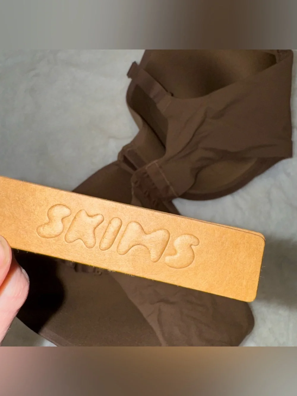 NEW SKIMS plunge bra - Picture 4 of 5